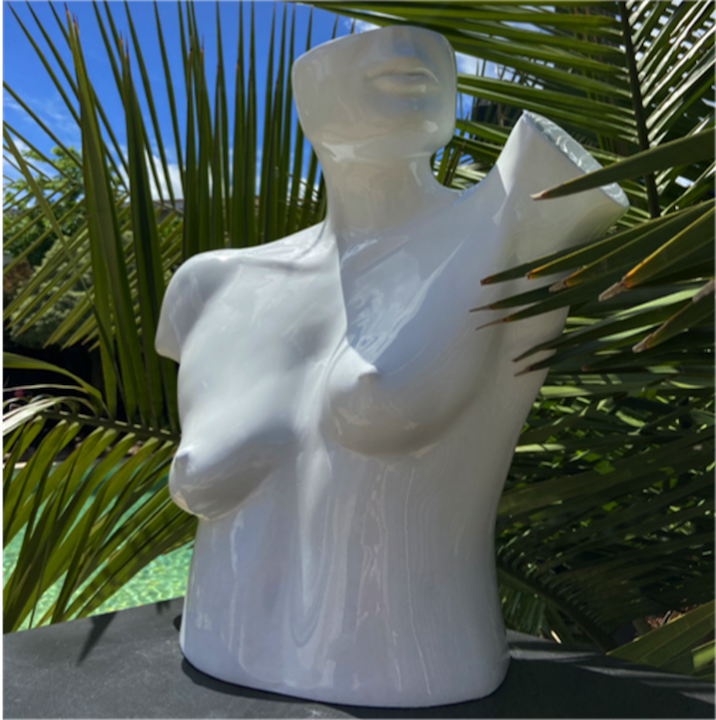 Buste-torse-woman-femme-nu-sein-blanc-pur-sculpture-art-contemporain-bordeaux-france-